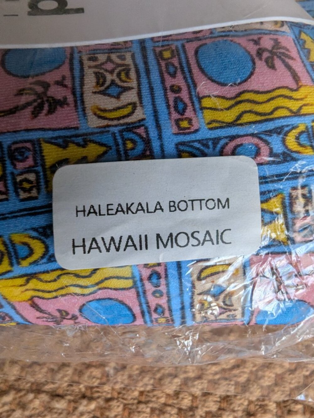 Brand new Fused Hawaii Haleakala Bottom "Hawaii Mosaic" XS